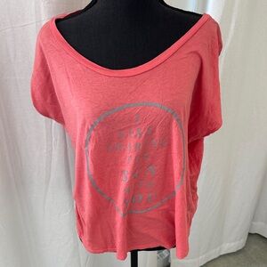 Women's Coral Graphic Top